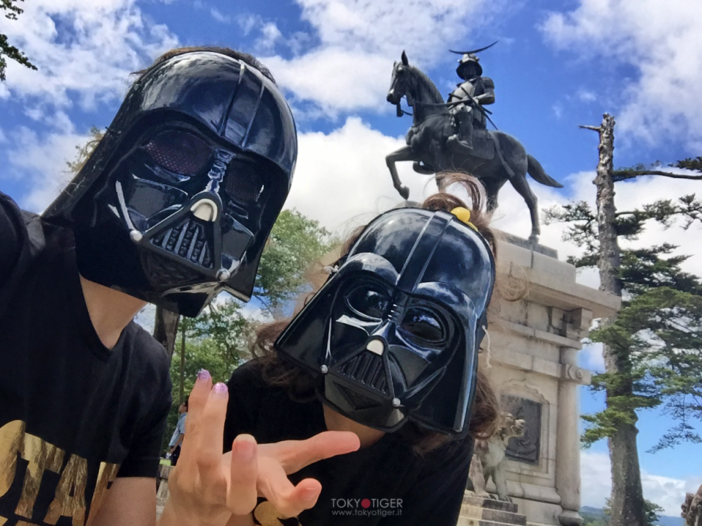 Tokyotiger e star wars a sendai il monumento di Masamune Date foto di  Franca Zoli 